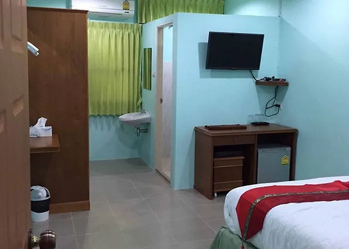 Phoom House Hotel 2*