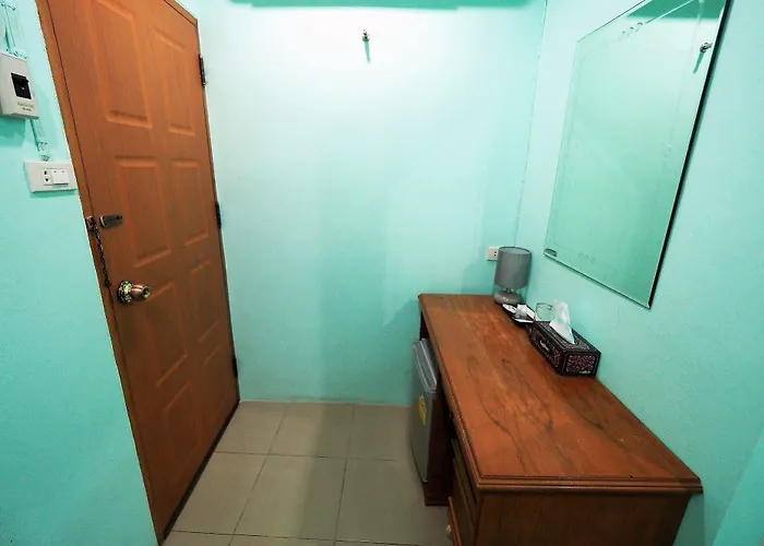 Hotel Phoom House
