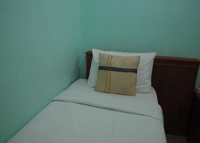 Phoom House Hotel 2*
