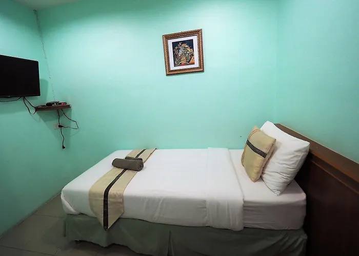 Phoom House Hotel 2*