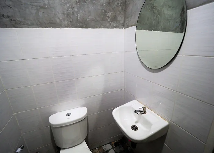 Phoom House 2*